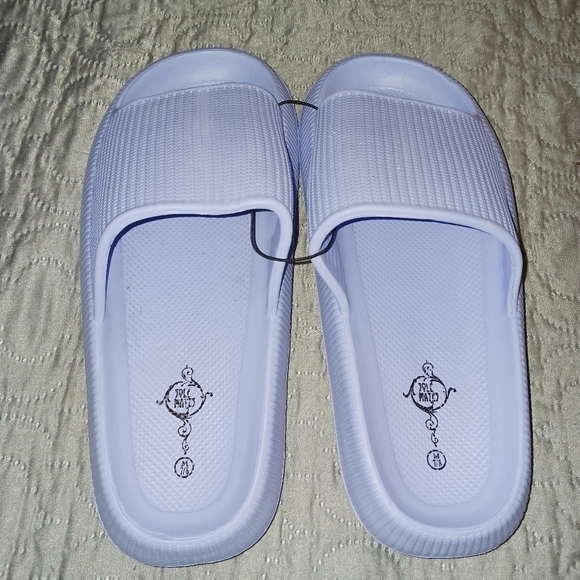 NWT! SOLE MATES SLIDES Sz Medium 7-8 - Picture 9 of 12
